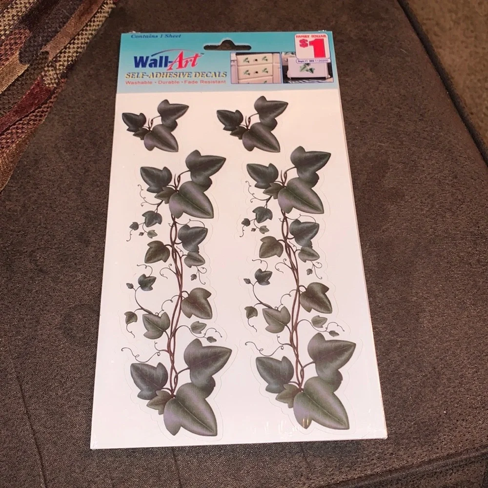 Lot of 12 - Wall Art Self Adhesive Decals Green Ivy Washable Fade Resistant New